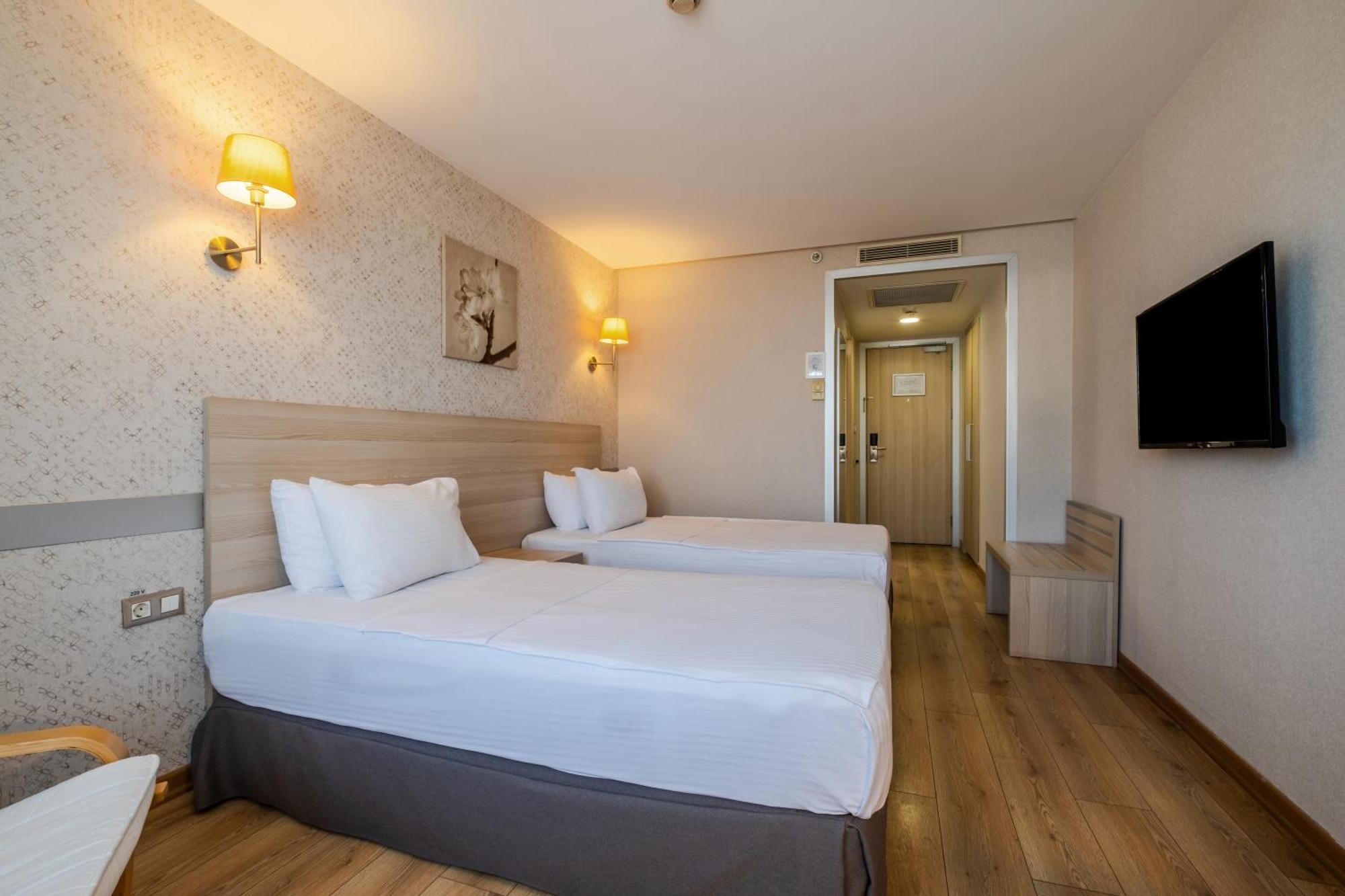 Ramada By Wyndham Ankara Ancara Exterior foto